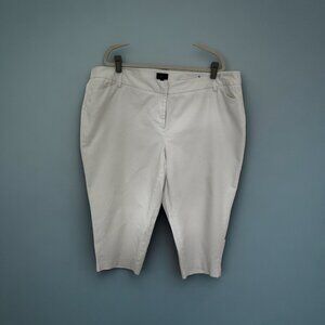 Rafaella - Woman’s (curvy) white wide leg high rise capri pants, Size: 22W